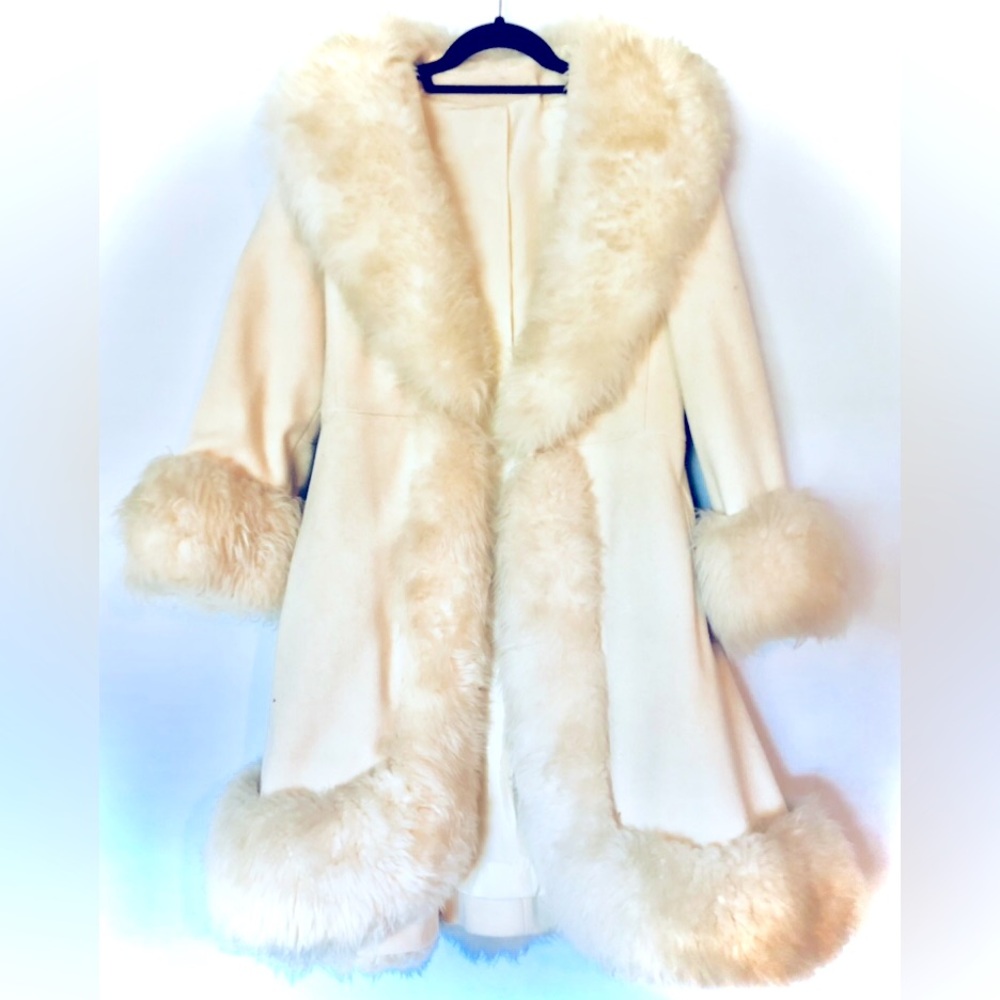 Vintage swing coat with faux fur trim
